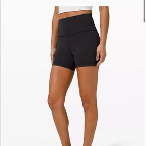 Lululemon Wunder Train High Rise Shorts